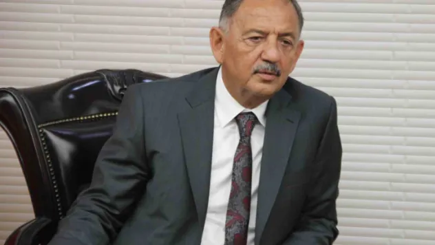 Bakan Özhaseki: 'Taviz yok. Fay kırığının geçtiği yerde sağlı sollu 65 metrelik bir hatta bina koyamazsınız'