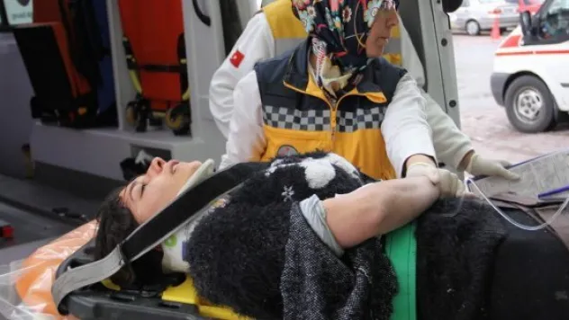 Balkon demiri koptu 1 yaralı