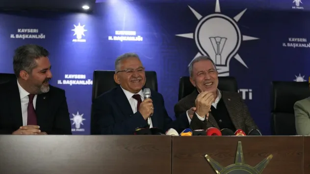 Başkan Büyükkılıç, Ak Parti Teşkilat mensuplarıyla buluştu