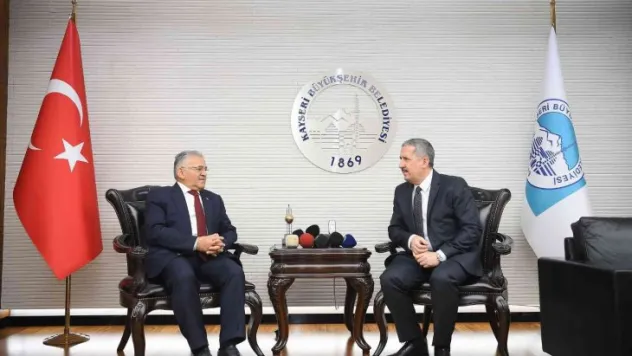 Başkan Büyükkılıç: 'Hizmetten hizmete koşuyoruz'