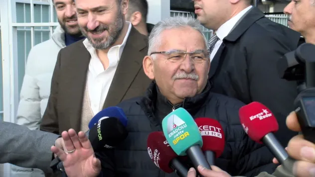 Başkan Büyükkılıç, '95 dakika susmayan seyircinin alnından öpüyorum'