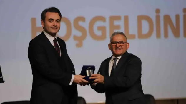 Başkan Büyükkılıç'a Tabipler Odası'ndan özel ödül