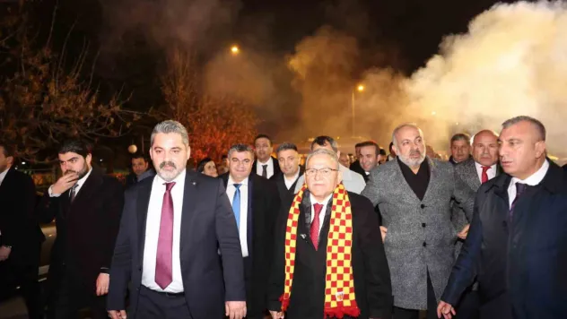 Başkan Büyükkılıç, Ankara dönüşü coşkuyla karşılandı