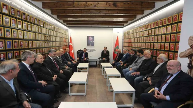 Prortokol, bayram gelmeden bayramlaştı