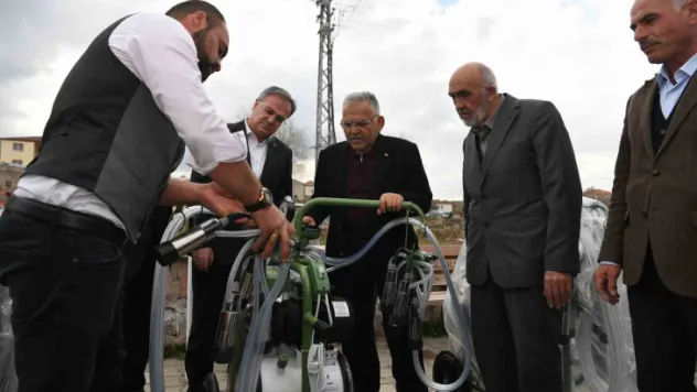 Başkan Büyükkılıç, Büyükşehir'in desteklediği Süt Sağma Makinesi Dağıtım Töreni'ne katıldı