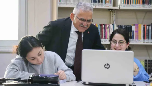 Başkan Büyükkılıç gençlerle bir araya geldi