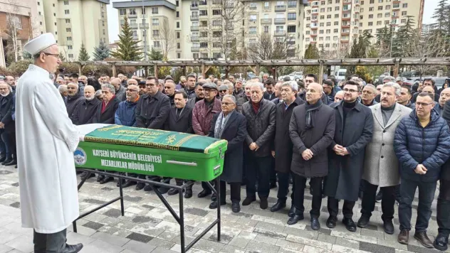 Başkan Büyükkılıç'ın Kayınvalidesi Son Yolculuğuna Uğurlandı