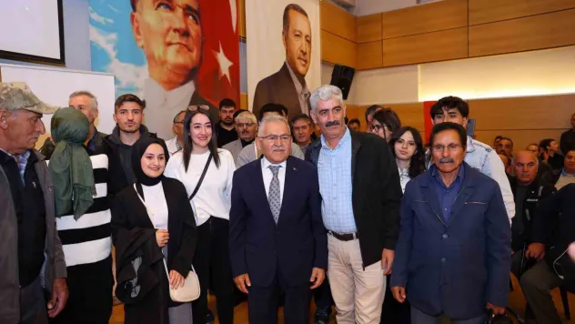 Başkan Büyükkılıç kuraya hak kazananların tamamına arılı kovan verdi