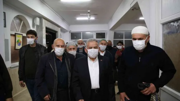 Başkan Büyükkılıç, Ramazan coşkusunu vatandaşlarla yaşıyor