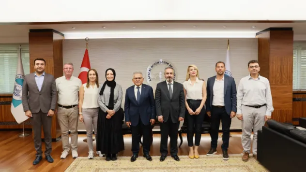 Başkan Büyükkılıç: 'Raylı sistem yatırımlarına önem veriyoruz'