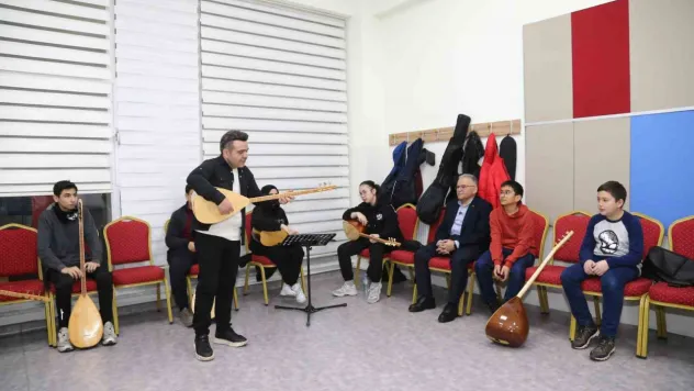 Başkan Büyükkılıç'tan geleceğin sanatçılarına: 'Sizler bizim ümidimizsiniz'