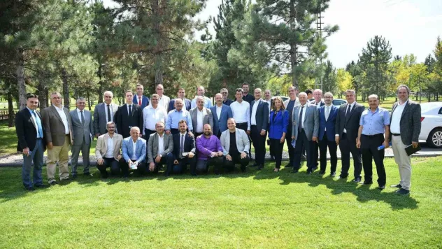 Başkan Büyükkılıç'tan kurmayları ile Yatırım Değerlendirme Toplantısı