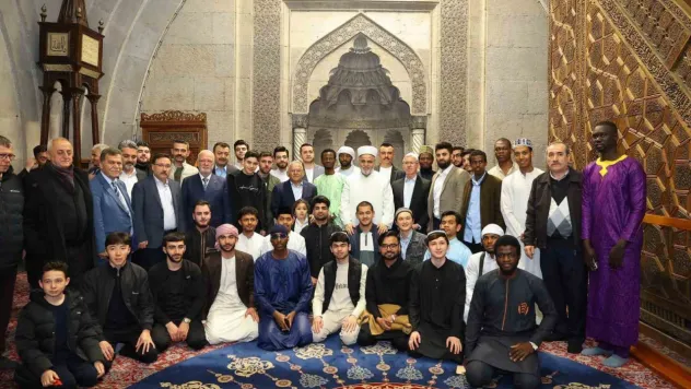 Protokol, bayramlaşmada vatandaşla buluştu