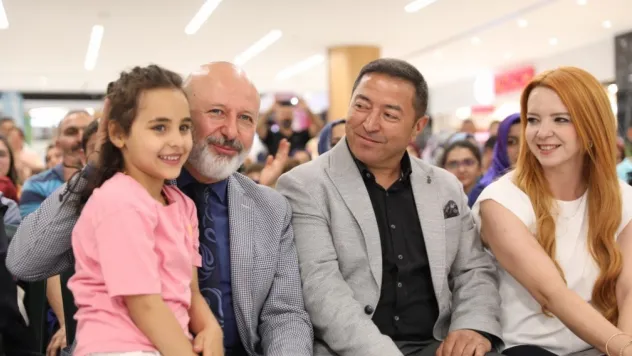 Başkan Çolakbayrakdar, 'Her alanda gençlerimizin ve evlatlarımızın yanındayız'