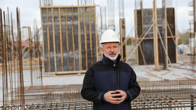 Başkan Çolakbayrakdar: 'Türkiye'ye örnek kentsel dönüşüm gerçekleştiriyoruz'