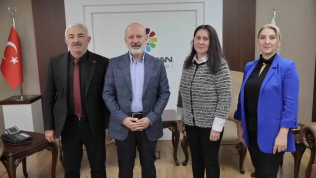 Başkan Çolakbayrakdar, muhtarlarla bir araya geldi