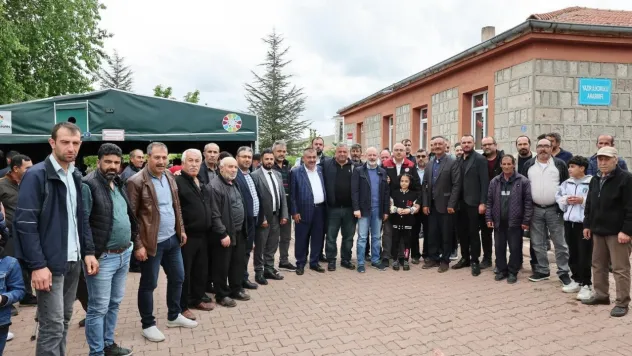 Başkan Çolakbayrakdar, şükür sofrasında vatandaşlarla buluştu