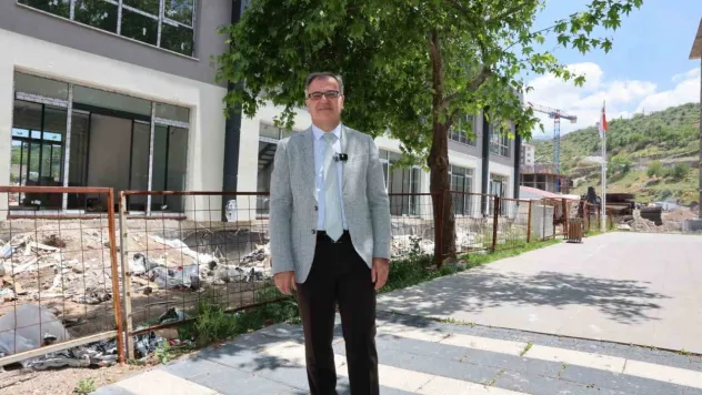 Başkan Özdoğan: 'İlçemize ve esnafımıza yeni ticaret alanları kazandırıyoruz'