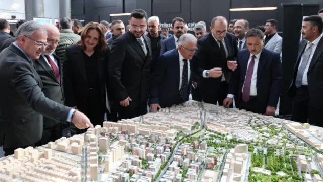 Başkan Özdoğan Kentsel Dönüşüm Tecrübelerini Aktardı