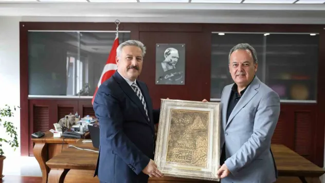 Başkan Palancıoğlu'ndan Melikgazi Kaymakamı Karacan'a ziyaret