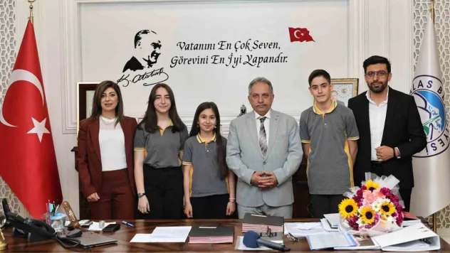 Başkan Yalçın'a 23 Nisan ziyareti