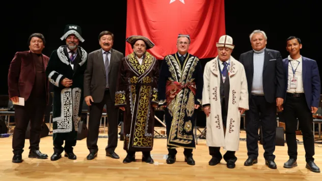 Başkan Yalçın'a 'Türk Dünyası Üstün Hizmet Ödülü'