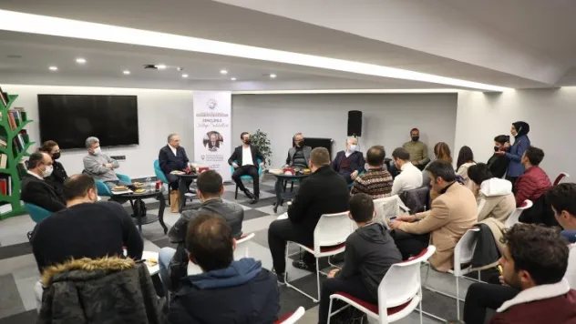 Başkan Yalçın'dan 'Gençlerle Kitap Sohbeti' programı