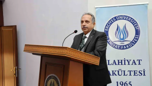 Başkan Yalçın ilahiyat öğrencileri ile buluştu