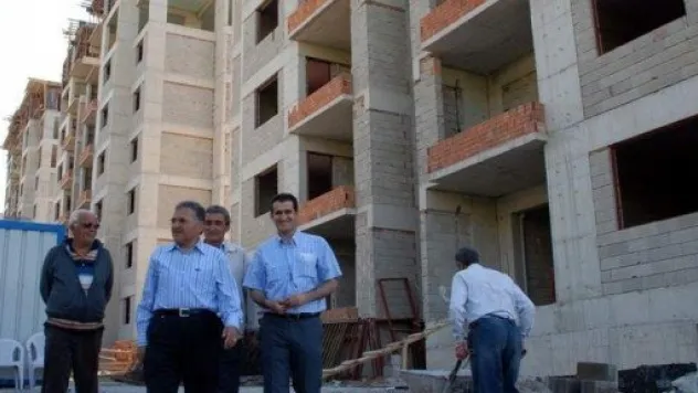 Başkan Büyükkılıç, İnşaatları İnceledi