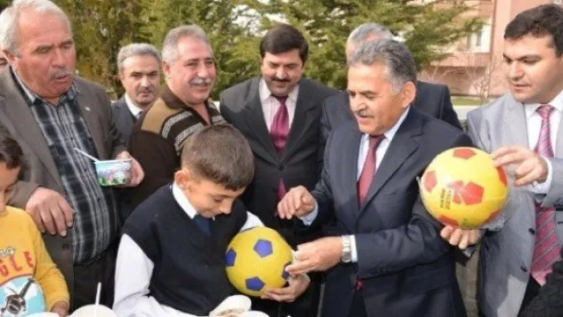 Başkan Büyükkılıç Konaklar Mahalle Halkı İle 