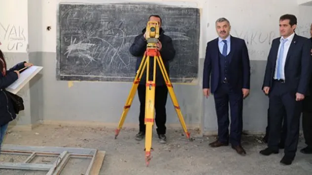 Başkan Çelik, 'Erkilet'e gençlik merkezi kuruyoruz'