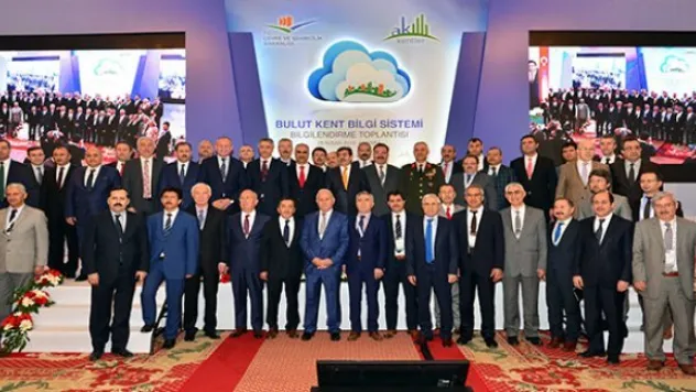 Başkan Palancıoğlu Akıllı Kentler- Bulut Kent Bilgi Sistemini anlattı