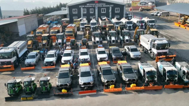 Belediyeler Kışa Hazır: Melikgazi Belediyesi Yoğun Kar Yağışına Karşı Önlemlerini Aldı