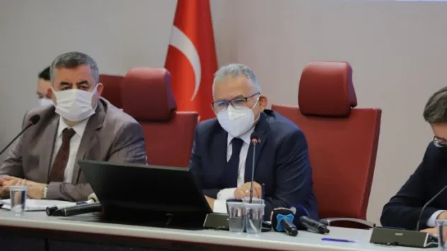 Besiciler ve öğrencilerin su faturalarının yarısı belediyeden