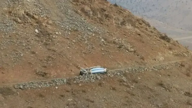 Beton Mikseri Uçuruma Uçtu: Sürücü Yaralı