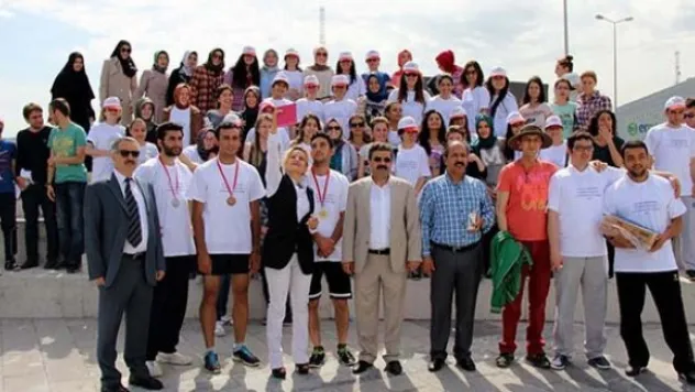 Birinci gelene altın madalya sonuncuya 1 koli süt