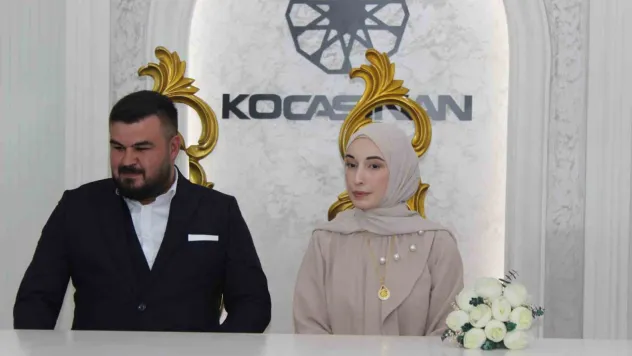 Bu çiftler evlilik yıl dönümünü 4 yılda bir kutlayacak