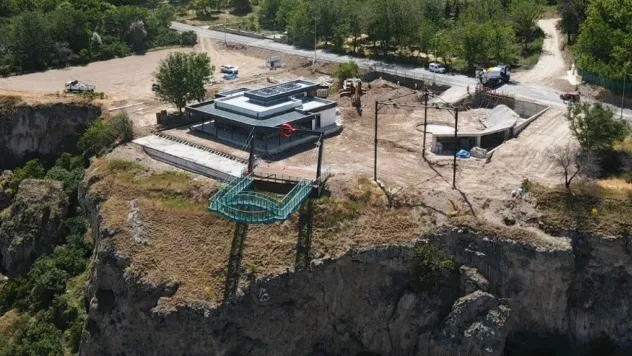 Bünyan'a ikinci cam teras