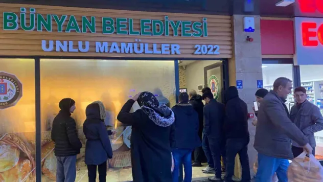 Bünyan, deprem bölgesi  için tek yürek oldu