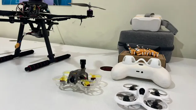 Bünyanlı öğrenciler hem drone üretiyor hem de yarışmalara katılıyor