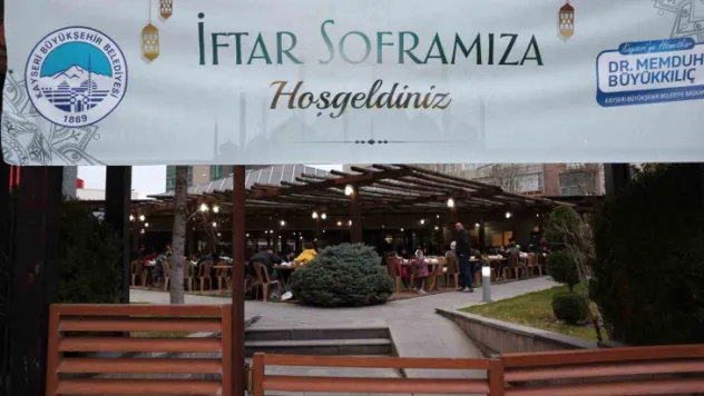 Büyükkılıç: 'Hem Kayseri'de hem de Kahramanmaraş'ta iftar sofralarımıza buluşuyoruz'