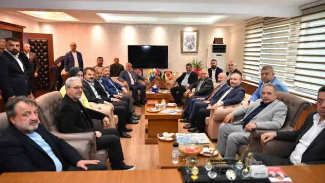 Büyükkılıç'tan MHP'ye ziyaret