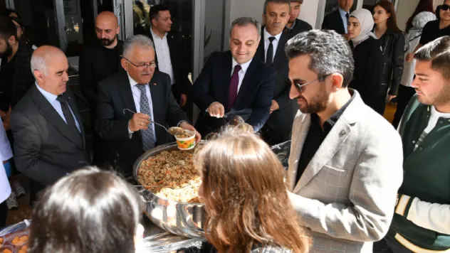 Büyükkılıç'tan öğrencilere Kayseri'nin Turizm Dersi
