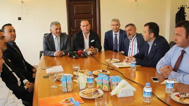 Büyükkılıç'tan Kayserispor yönetimine ziyaret