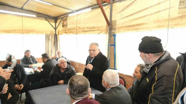 Büyükkılılç Nakliyeciler Sitesi esnafına yeni projesi 'lojistik merkezini' anlattı