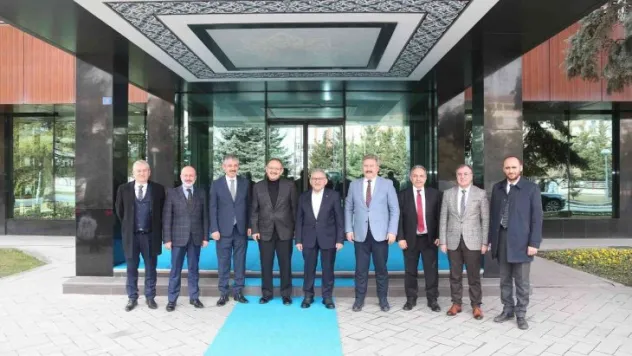 Büyükşehir'de 'istişare' zirvesi