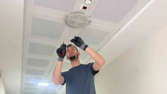 Büyükşehir hizmet binası  'ledli tasarruf'a geçti