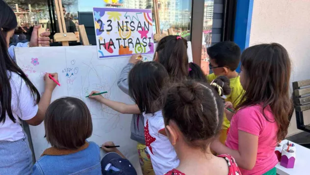 Çocuk Kütüphanesi'nde '23 Nisan' coşkusu