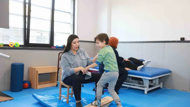 Büyükşehir'in Engelsiz Yaşam Merkezi'nde yüzler gülüyor