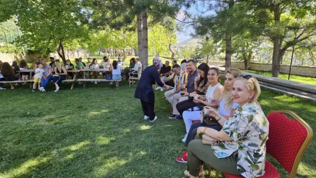 Kariyer danışmanlarının Kariyer Merkezi'nde 'kahve keyfi'